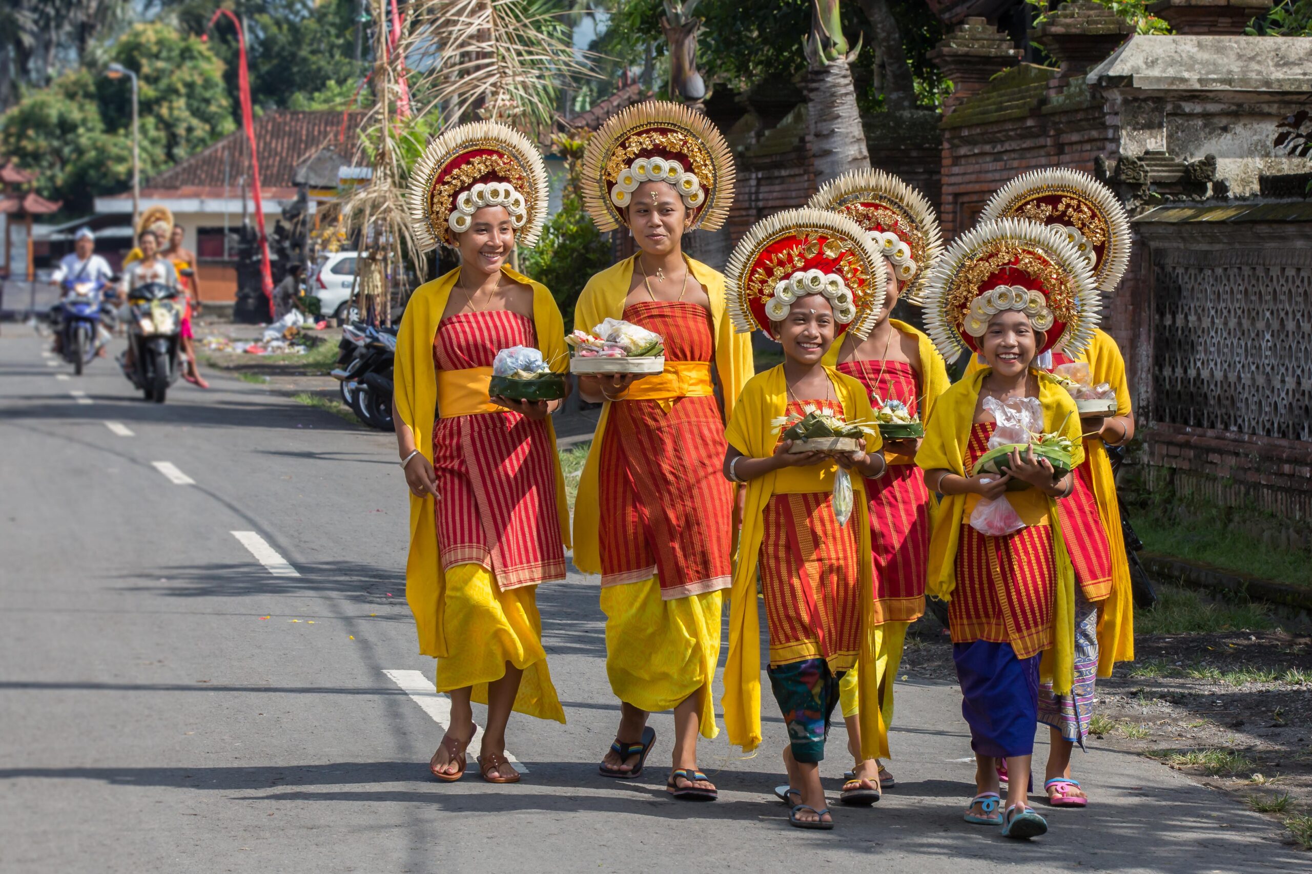 Usaba Dangsil ceremony - Bungaya, Bali - Duniart - Photography and Blog ...